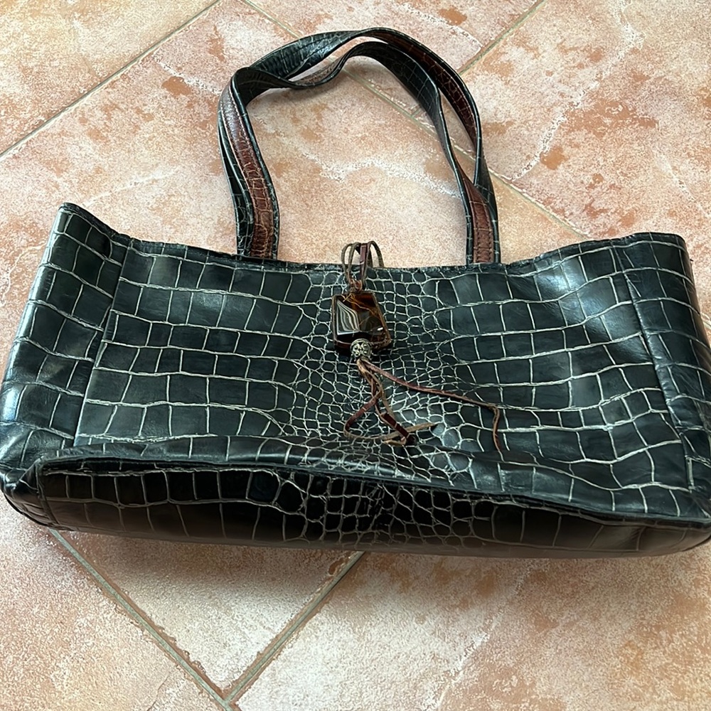 Leather tote